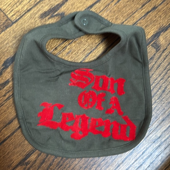 BNIB Juice Couture Boys Three Bib Set - Picture 8 of 10